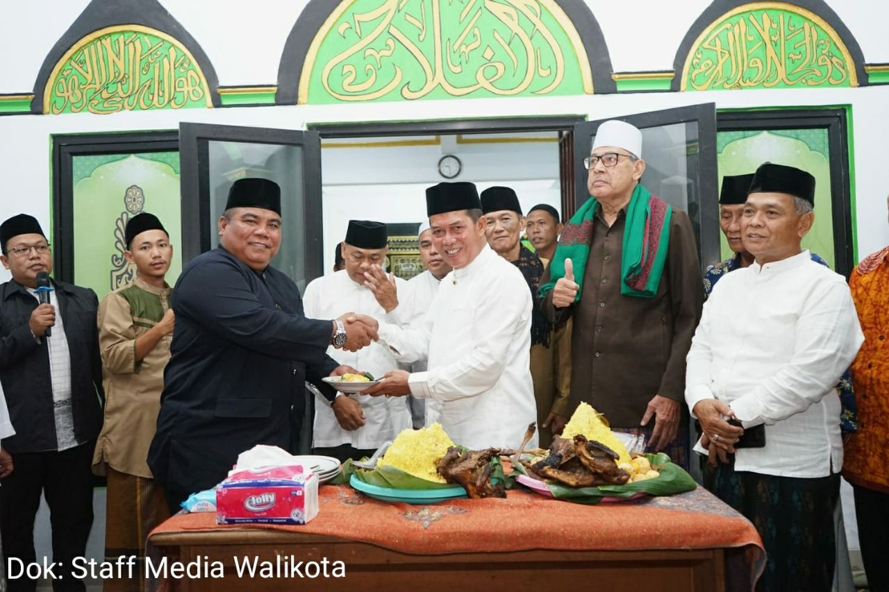 Syafrudin Resmikan Mushola Al-Falah Hasil Swadaya Masyarakat Cinanggung