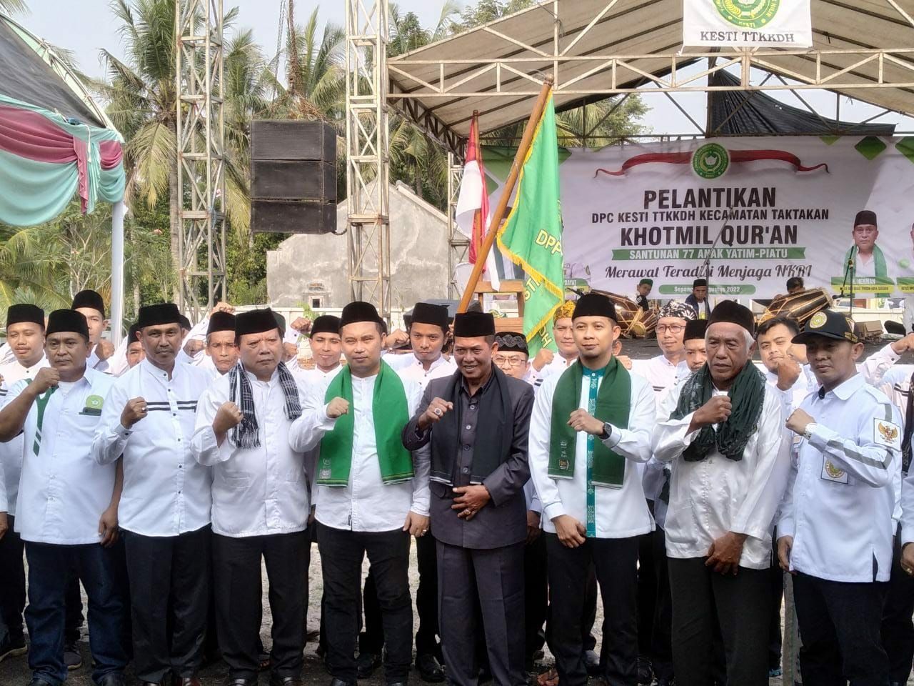 Walikota Serang Menghadiri Pelantikan DPC KESTI TTKKDH Kecamatan Taktakan