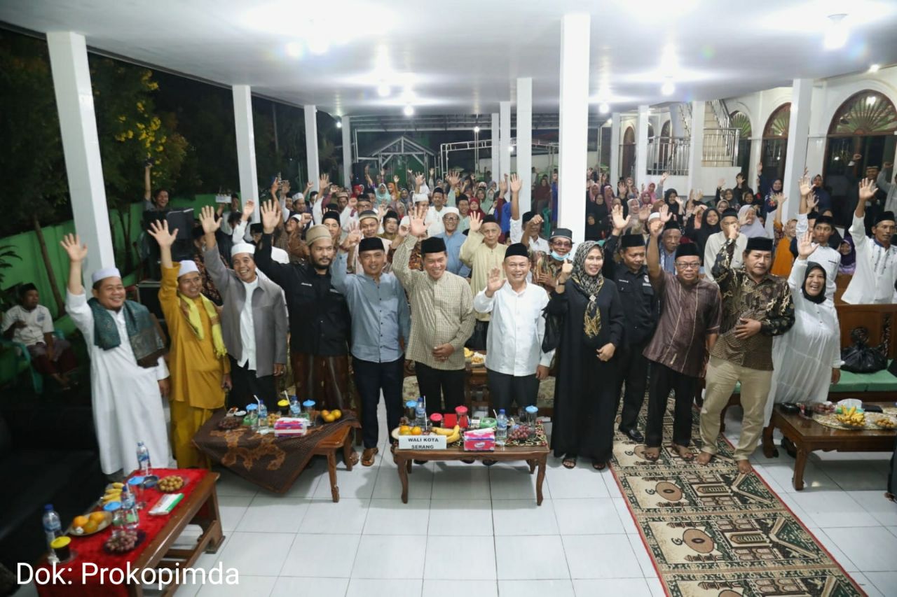 Hadiri Isra Mi'raj Lingkungan Rau Syafrudin Tanggapi Aspirasi Warga Terkait Banjir