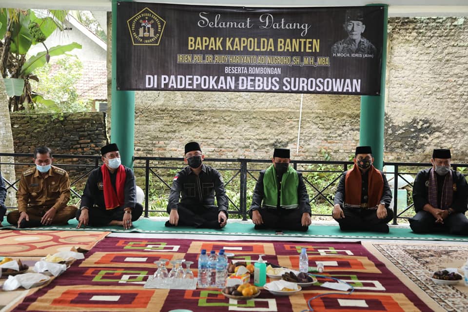  Kapolda Banten Kunjungi Padepokan Debus Surosowan Banten