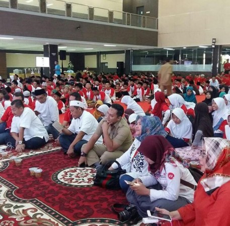 Telkomsel Berbagi Bersama Anak Negeri