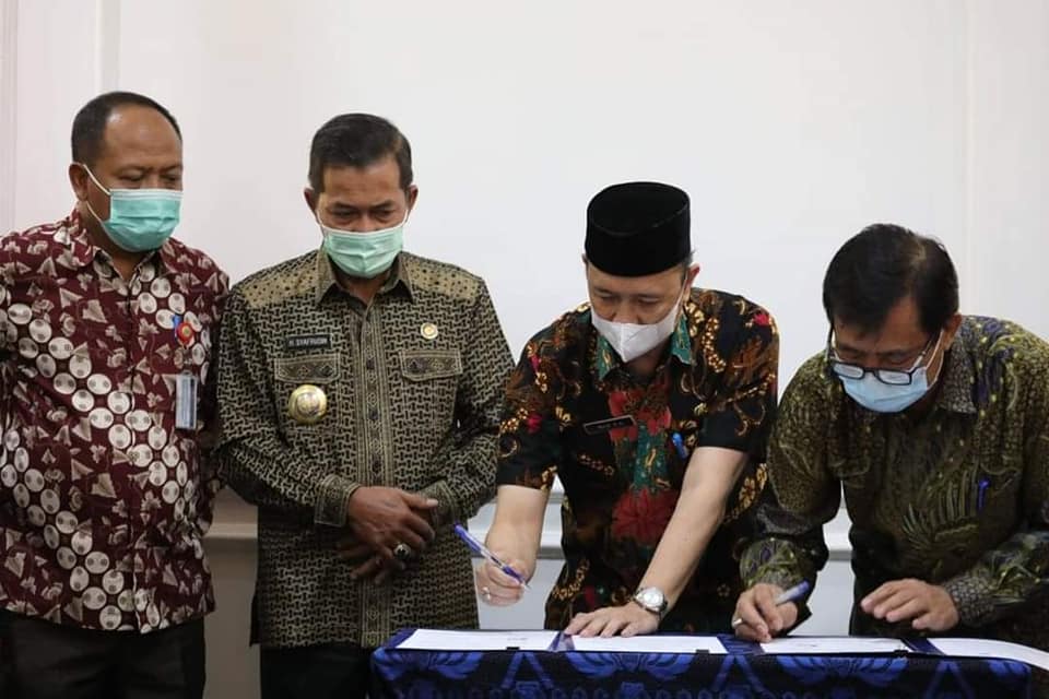 Walikota Serang Saksikan PKS Pendidikan Antara Pemkot Serang Dengan UT 