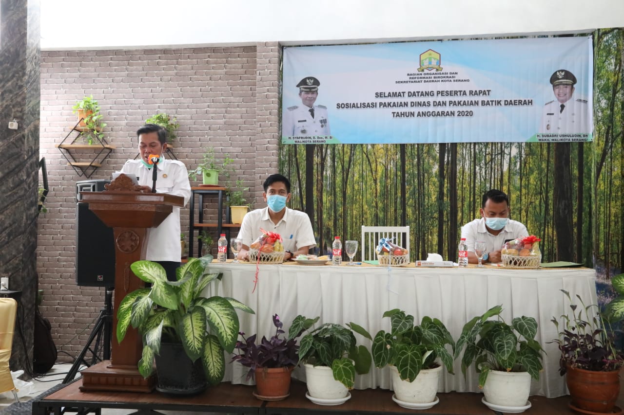 Pemkot Adakan Sosialisasi Pakaian Dinas dan Pakaian Daerah Kota Serang