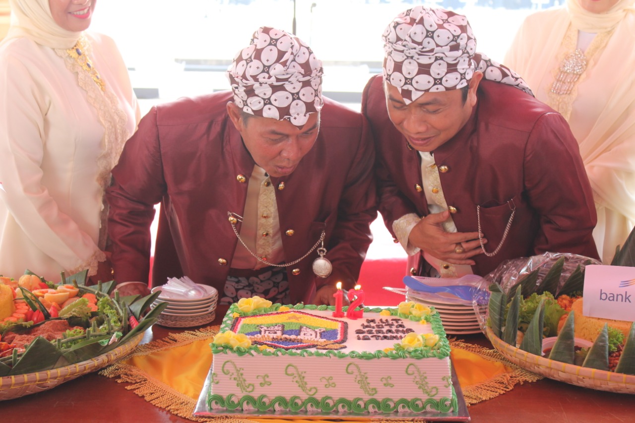 ASN Pemkot Serang Ikuti Upacara peringatan HUT Kota Serang ke 12.