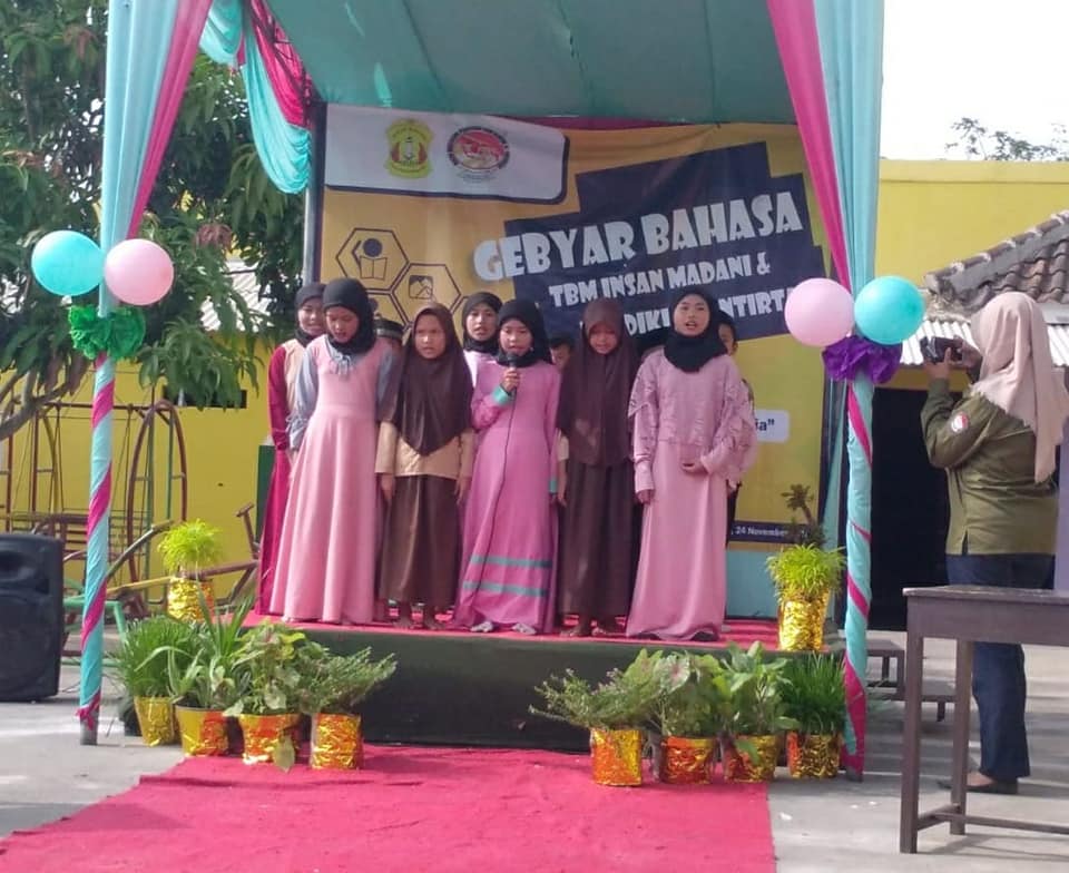 Gebyar Bahasa di Kecamatan Taktakan