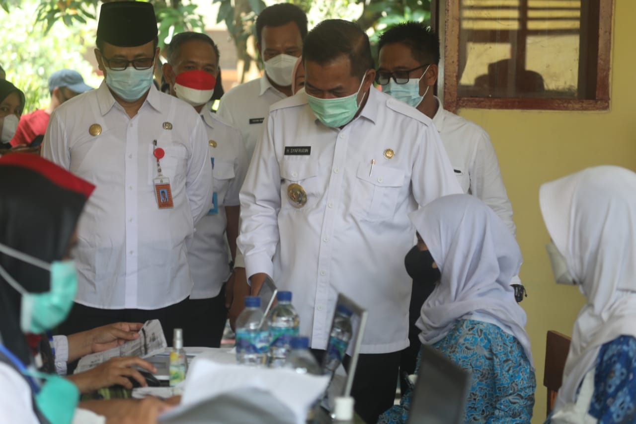 Kunjungi SMPN 5 Kota Serang, Walikota Monitoring Vaksin