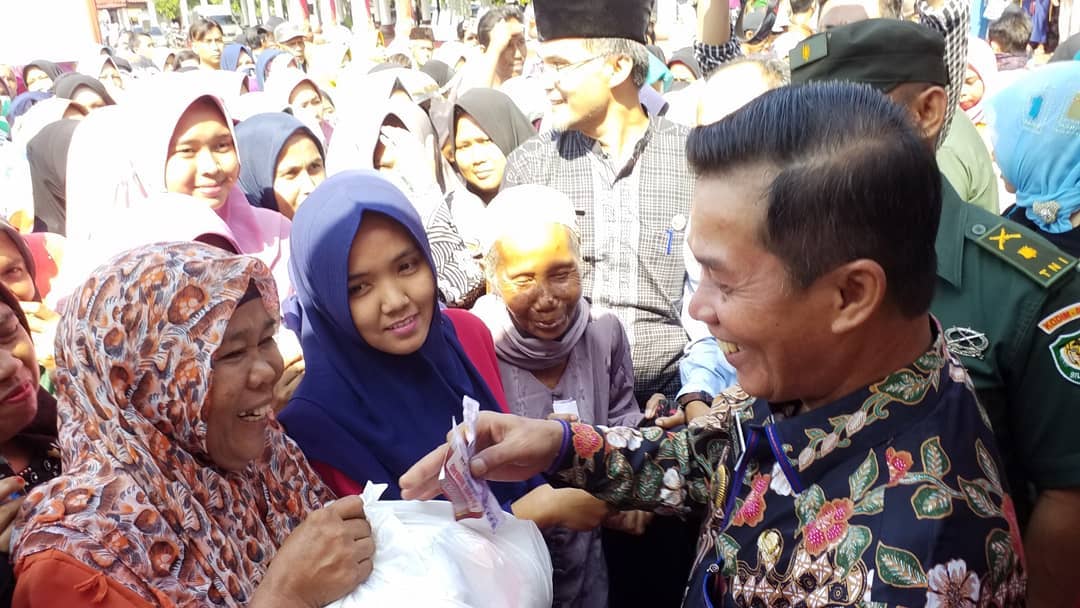 Bazar Murah di Alun-alun Kota Serang