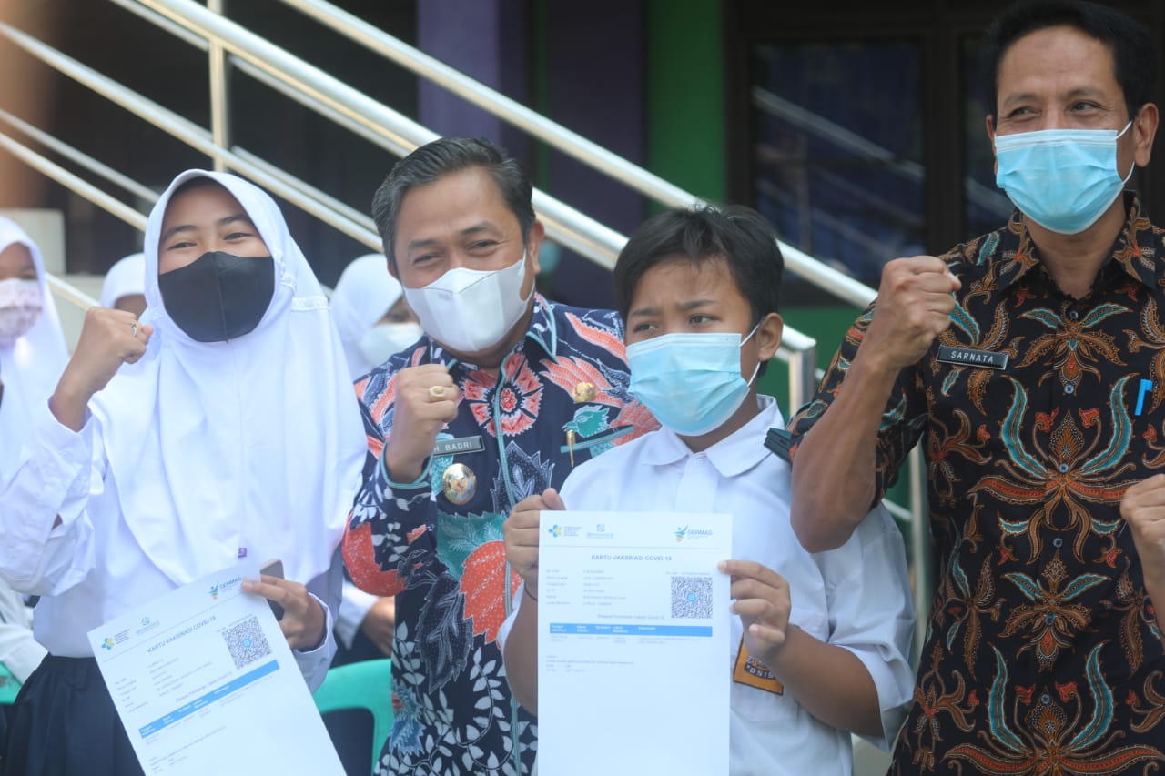 Dinkes Kota Serang Targetkan 320 Siswa Divaksin Hari Ini di SMPN 11 Kota Serang
