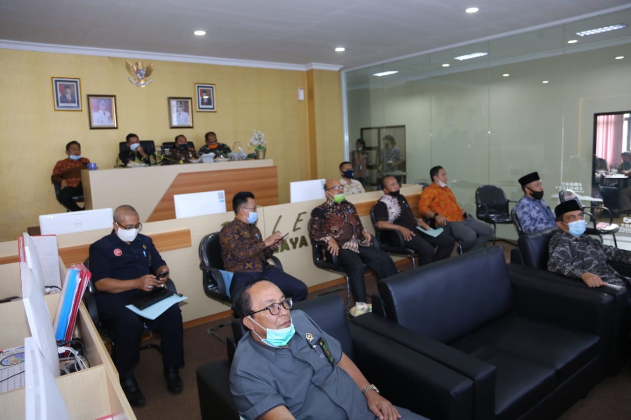 Zoom Meeting Bahas Pelaksanaan Intruksi Presiden Nomor 6 Tahun 2020