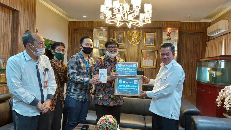 PT. Indomaret Berikan 2500 Masker Untuk Pemkot
