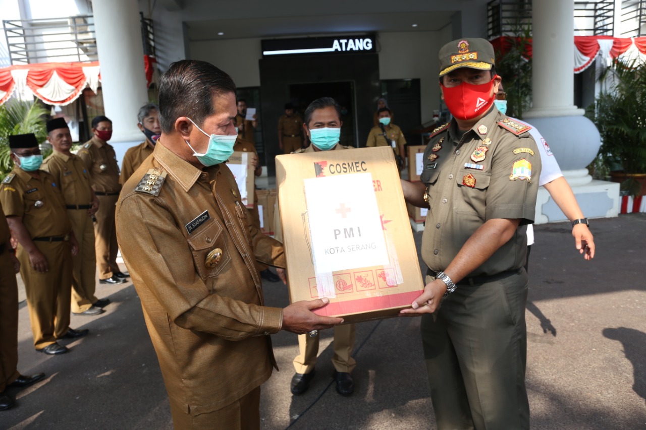 Pemkot Serahkan 43 Alat Spraying Kepada KSR PMI