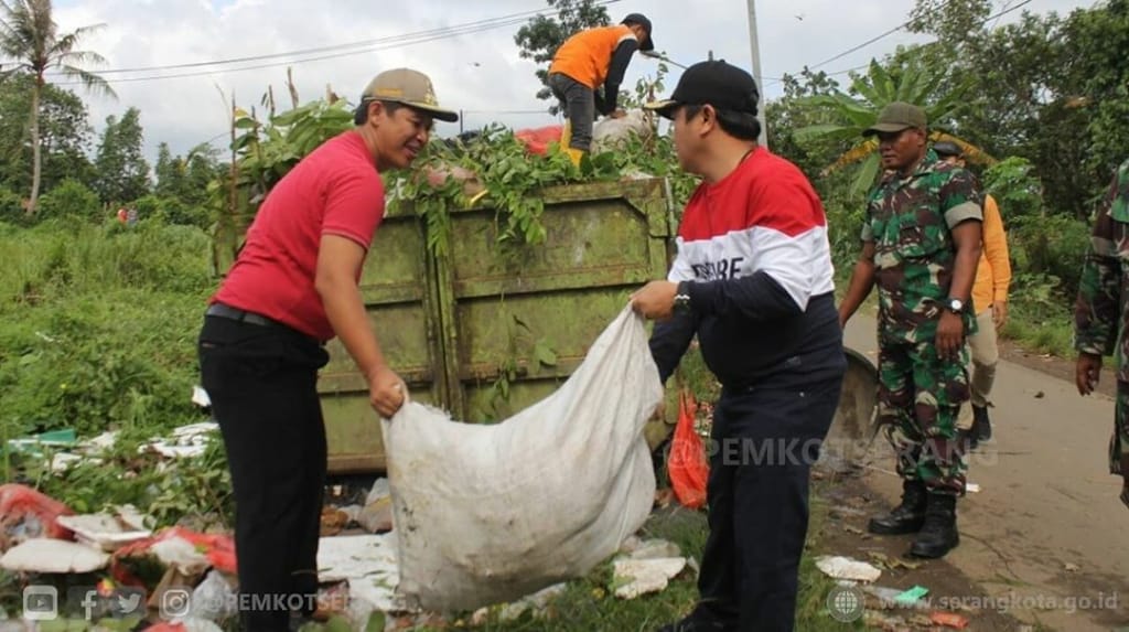 Jumat Bersih Pemkot Serang di Kecamatan Cipocok