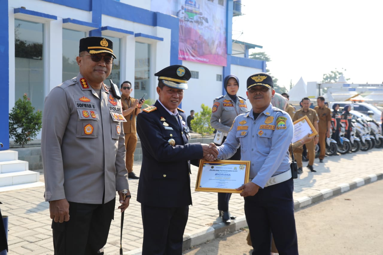 Walikota Serang Menjadi Pembina Upacara Hari Perhubungan Nasional