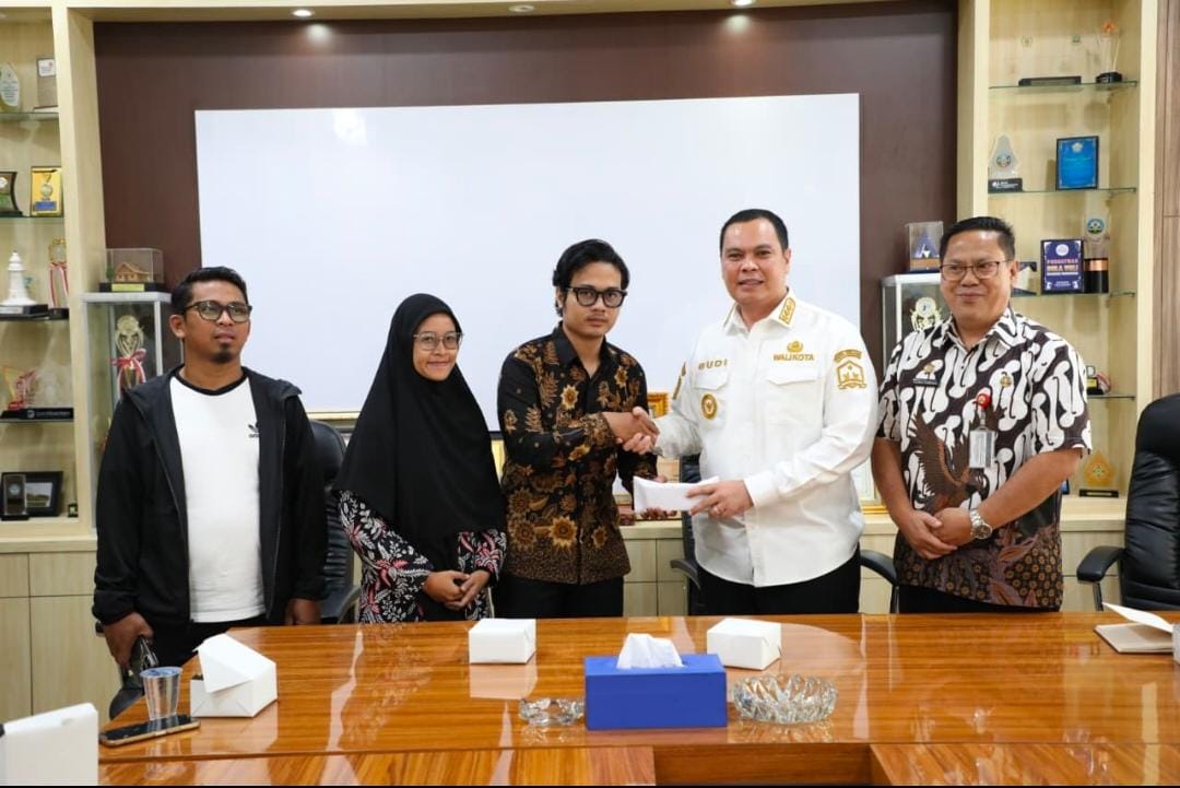 Dua Pemuda Serang Raih Beasiswa ke China, Wali Kota Dorong Peningkatan SDM