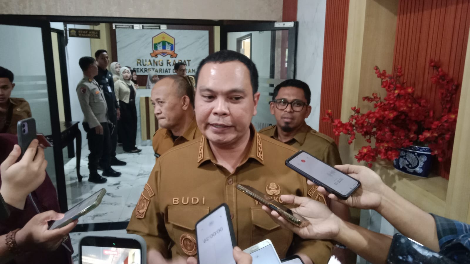 Terima Aduan Wali Murid, Wali Kota Serang Tegaskan Dukungan Tapi Ingatkan Tepat Sasaran.