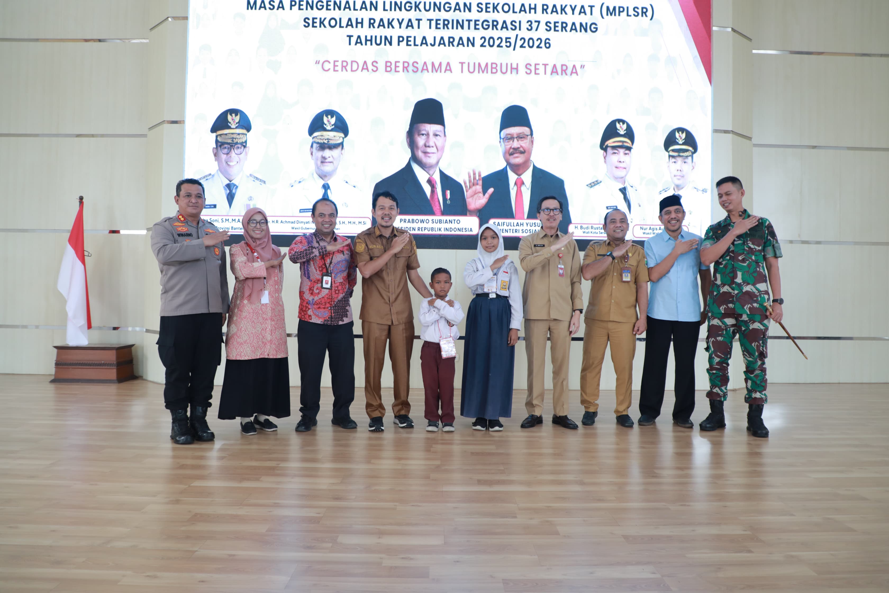 Di Buka Wakil Wali Kota Nur Agis, 100 Siswa Ikuti MPLS Sekolah Rakyat Kota Serang.