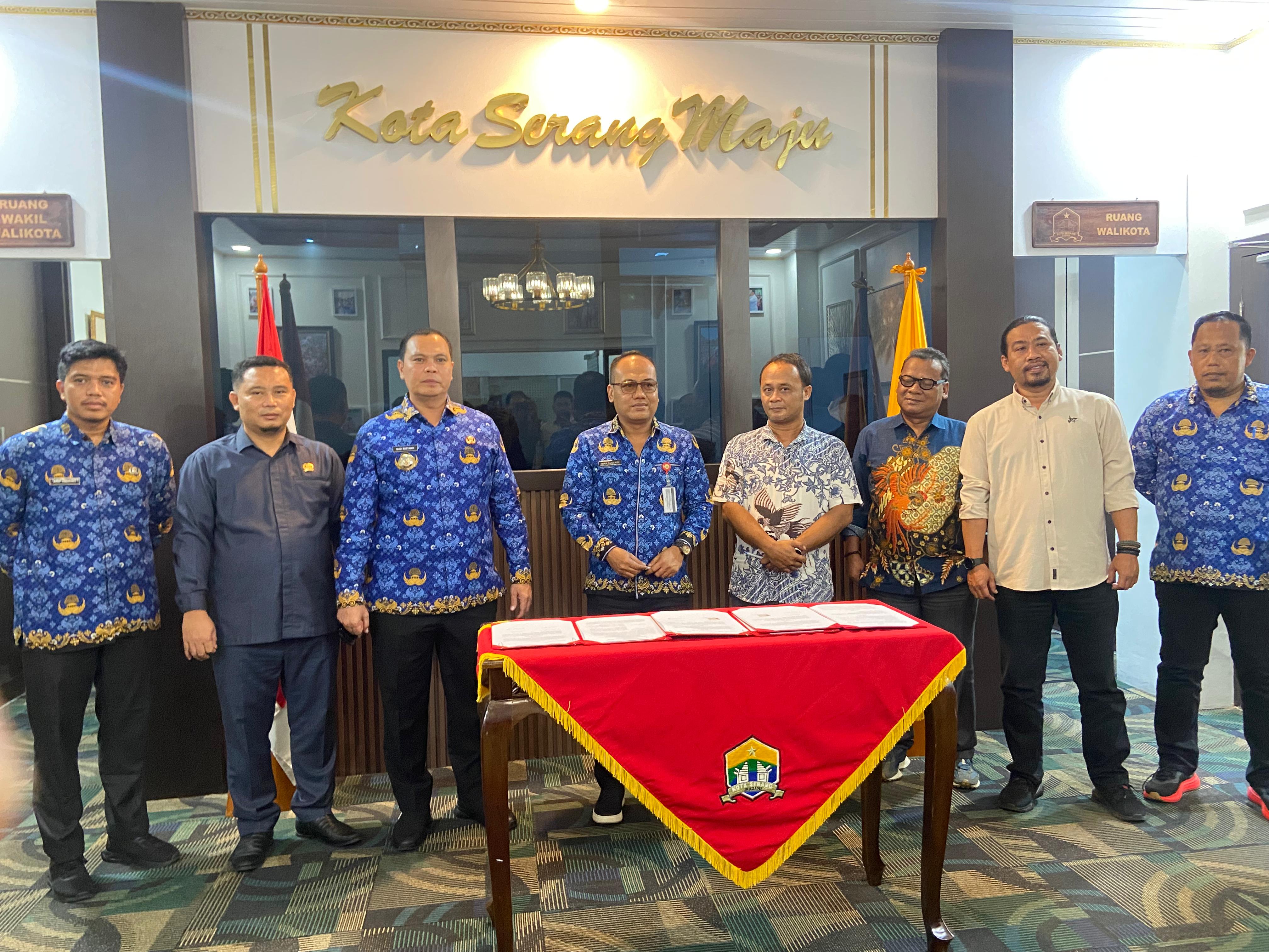 Pemkot Serang Tertibkan Kabel Udara, Mulai Proyek Kabel Bawah Tanah di Kawasan Royal