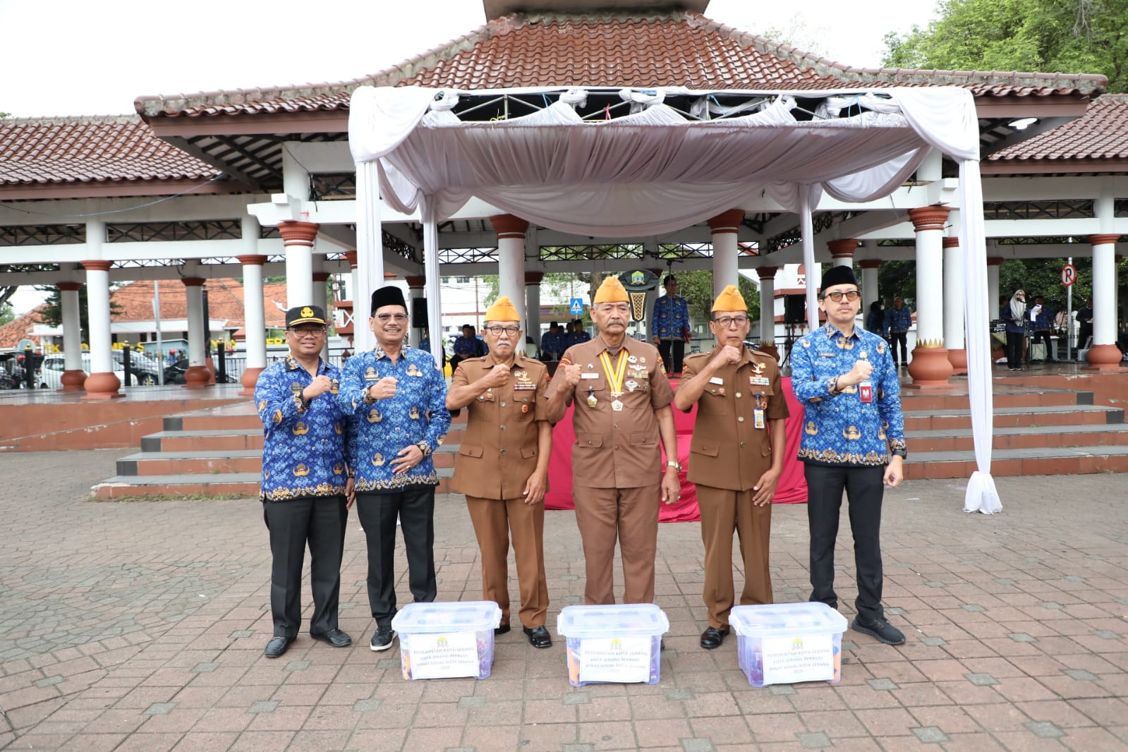 Pemkot Serang Salurkan Bantuan untuk Veteran di Momen Hari Pahlawan.
