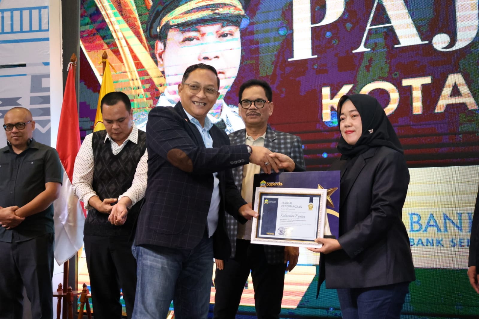 Digitalisasi Dongkrak Penerimaan Daerah, Realisasi Pajak Kota Serang Tembus 86,87% Hingga November 2025.