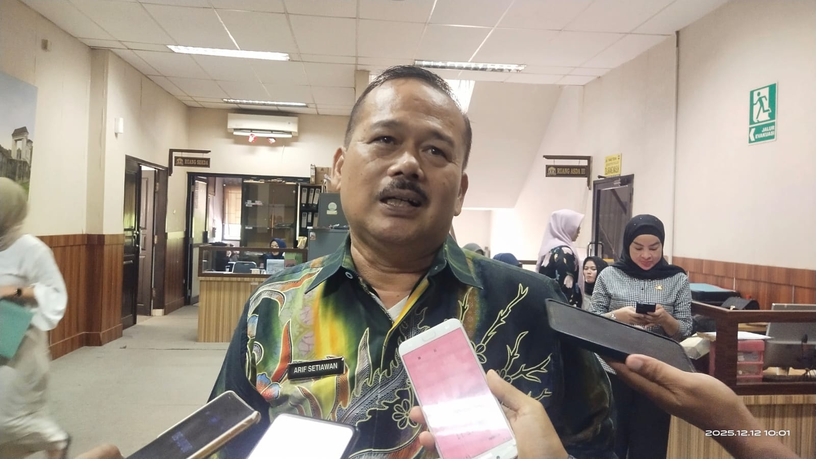 Perumdam Tirta Madani Baru Layani 5 Persen Warga, Pemkot Serang Dorong Percepatan Layanan Air Bersih.