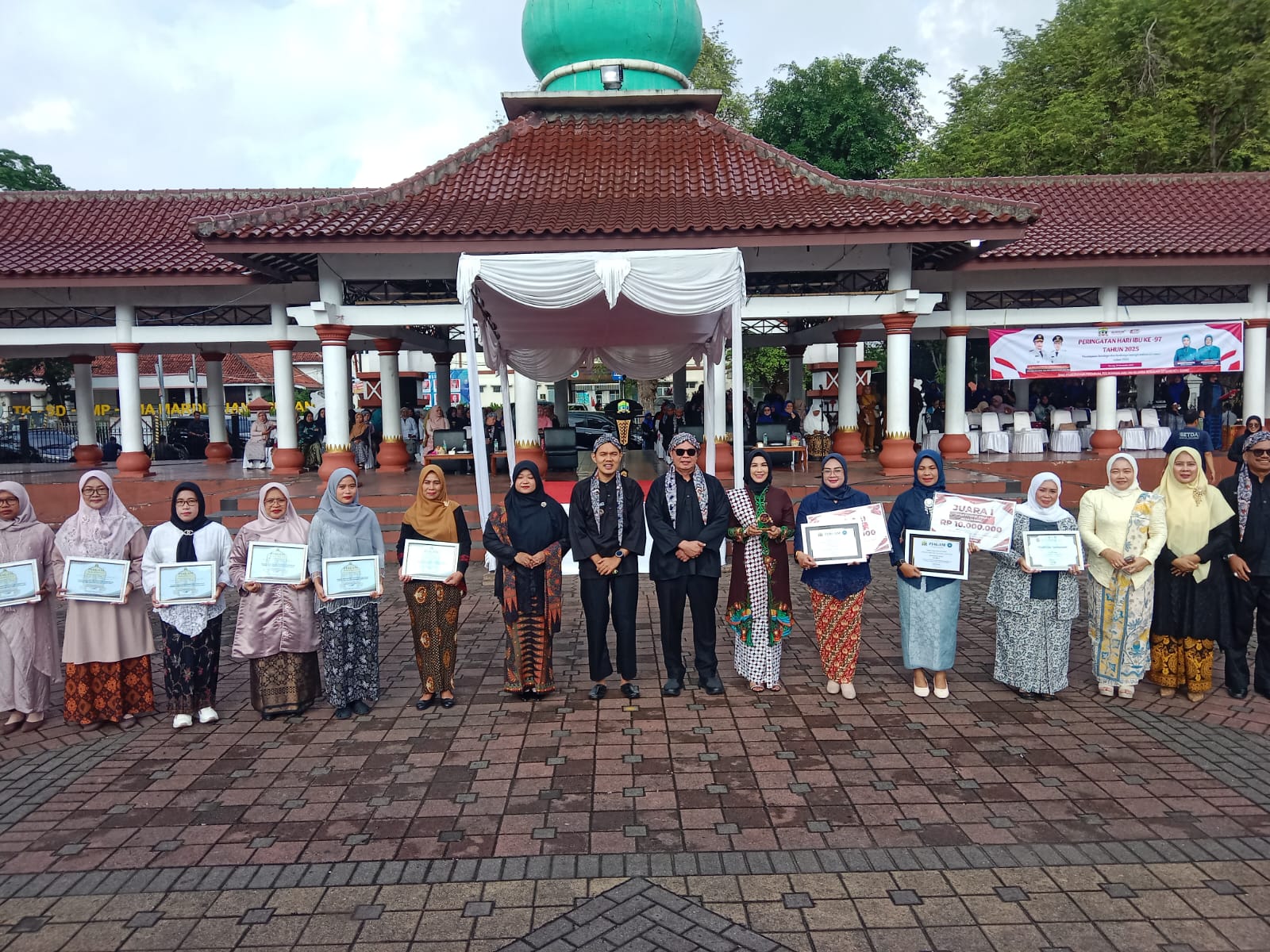 Wali Kota Serang Tegaskan Peran Strategis Perempuan pada Peringatan Hari Ibu ke-97