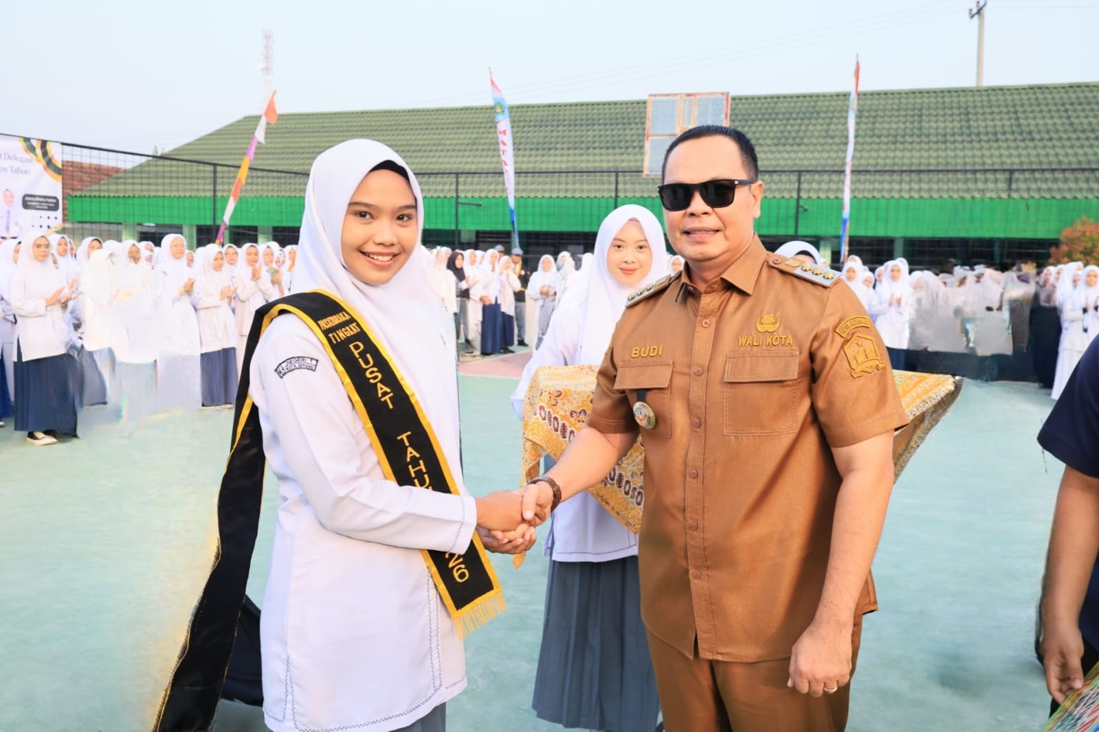Wali Kota Serang Lepas Adzra Khairy Fadian Ikuti Pemusatan Pelatihan Paskibraka Nasional