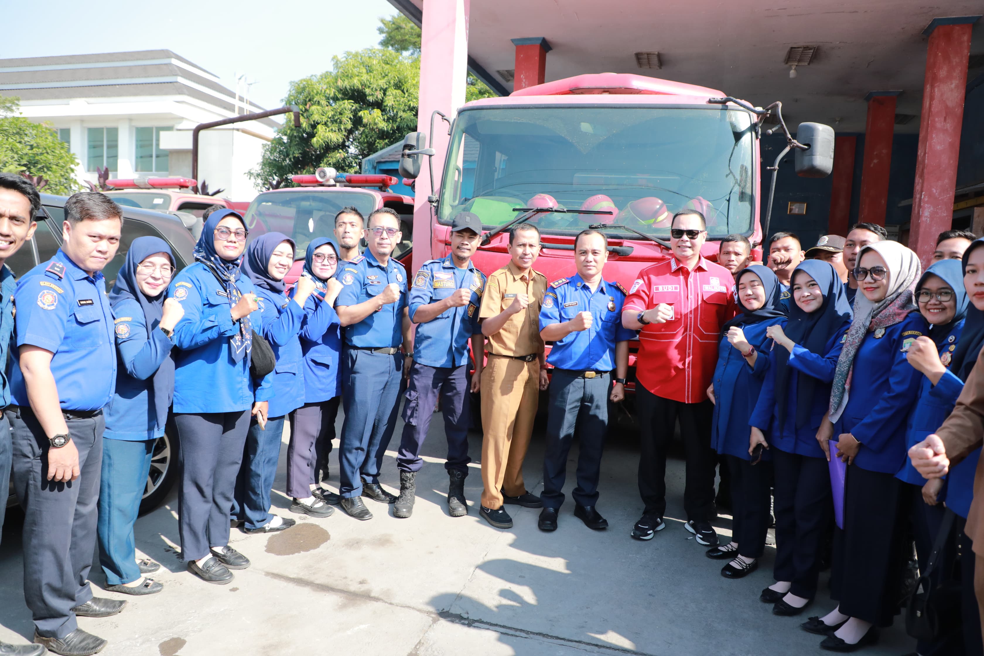 Pemkot Serang Perkuat Layanan Damkar, Wali Kota Targetkan Penambahan Mobil Pemadam pada 2027
