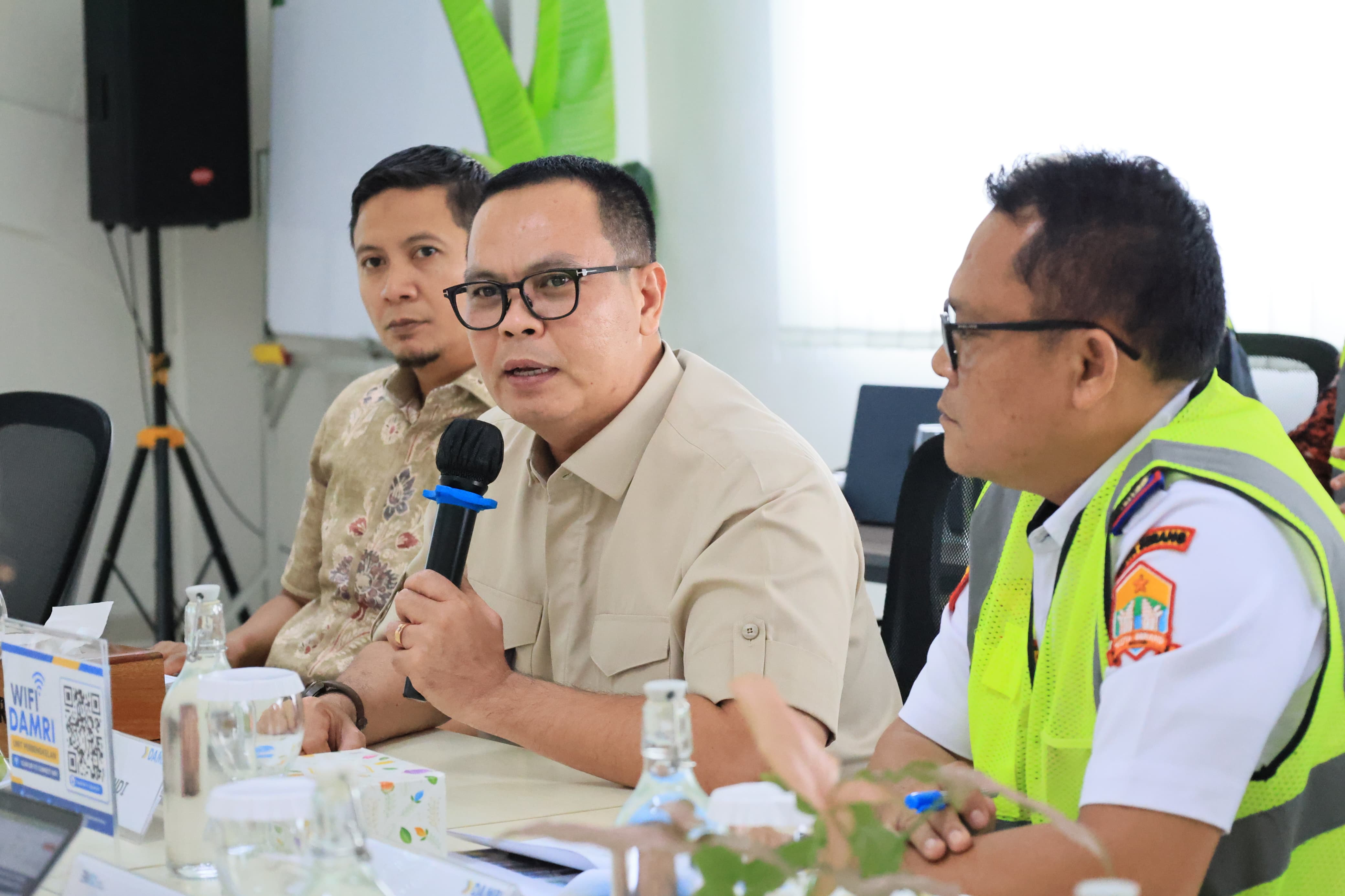 Tindak Lanjuti Arahan Gubernur Andra Soni, Pemkot Serang Jajaki Kolaborasi dengan DAMRI untuk Tingkatkan Transportasi Umum
