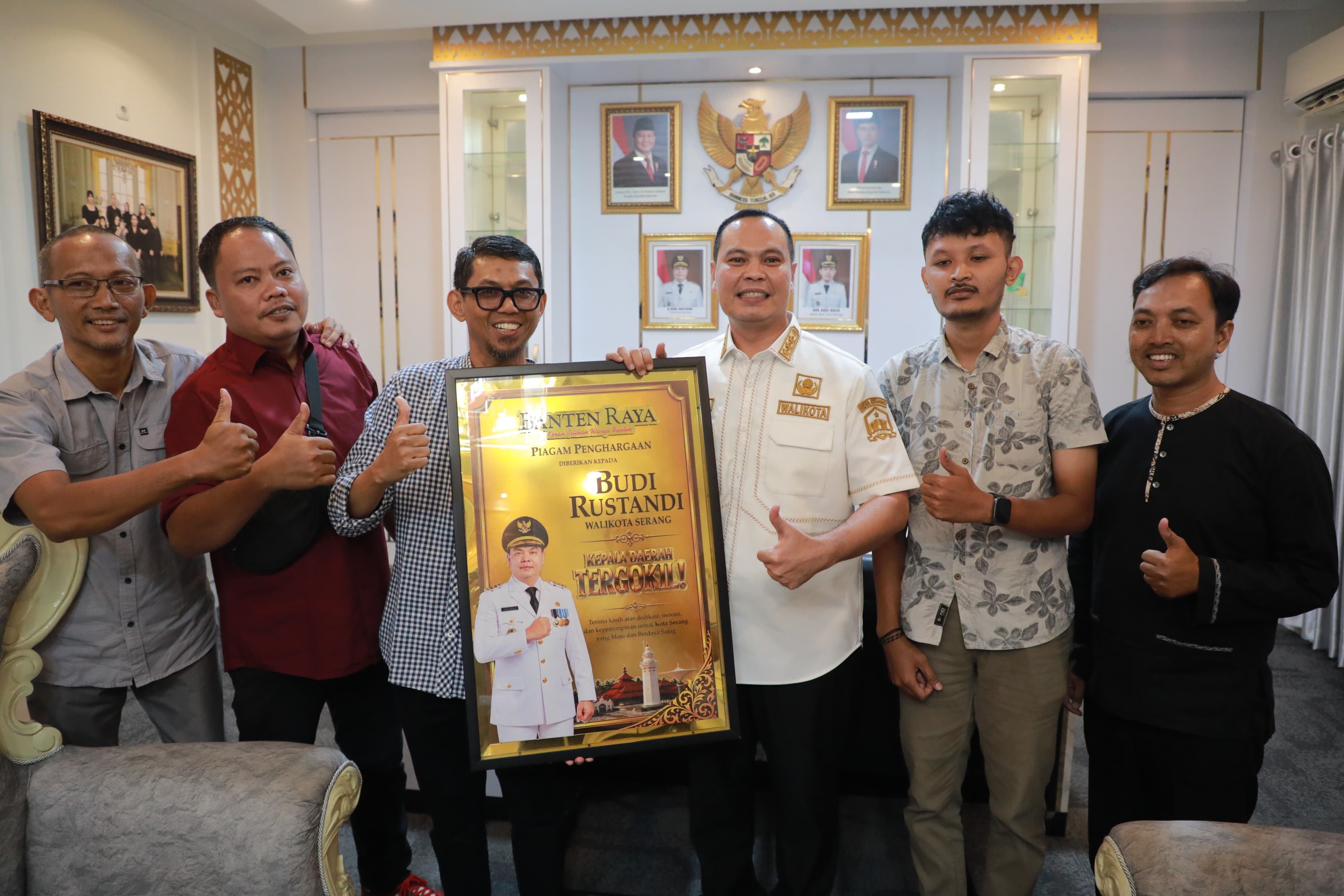 Sukses Tata Wajah Perkotaan, Wali Kota Serang Budi Rustandi Raih Penghargaan Kepala Daerah Tergokil