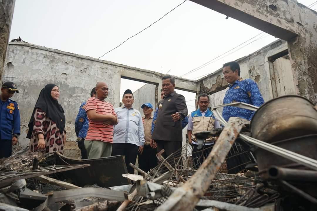 Walikota Meninjau Lokasi Kebakaran di Pusat Kota Serang