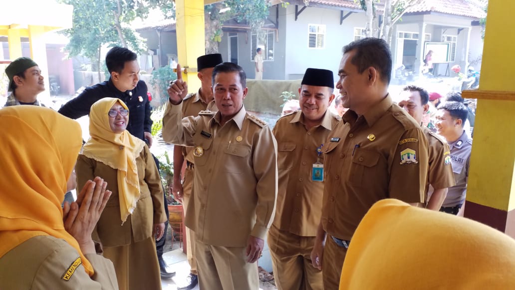 Walikota Tinjau SD Terdampak Angin Kencang