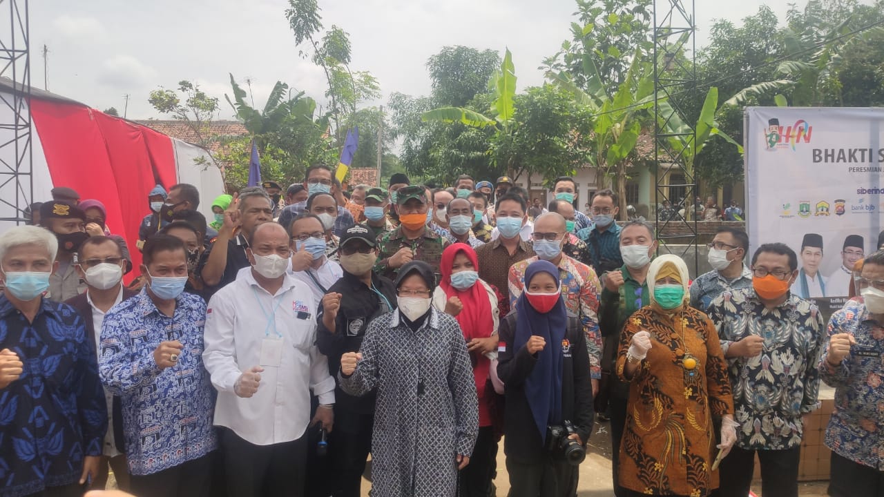 Mensos Apresiasi Pembangunan Jalan dan Sanitasi di Kota Serang.