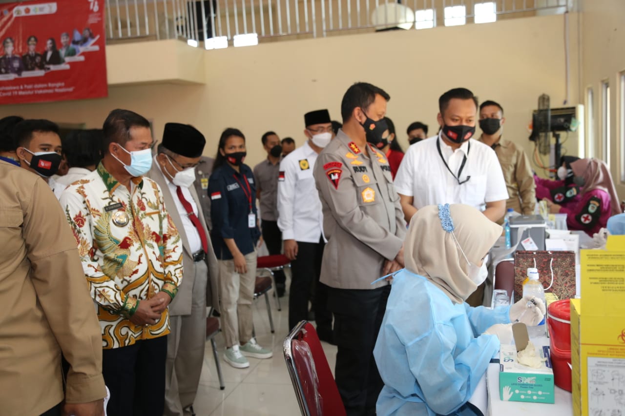 UIN SMH Gelar Vaksinasi Dengan Target 4000 Sasaran