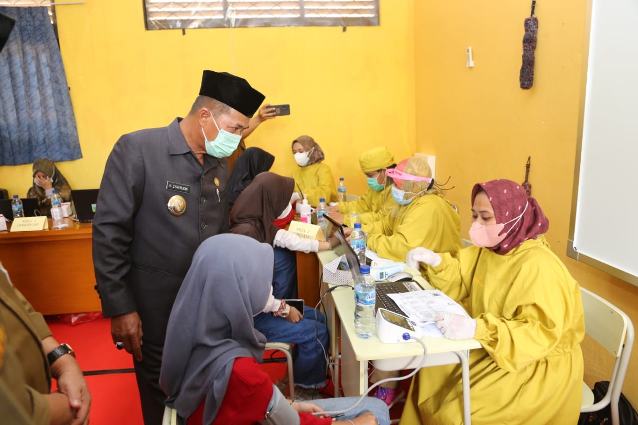 Wali Kota Serang Kembali Tinjau Pelaksanaan Vaksinasi di SMPN 7 Kota Serang