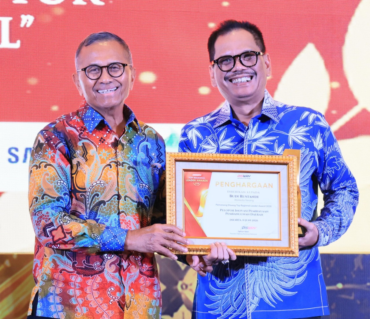 Wali Kota Serang Budi Rustandi Raih Disway Top Regional Leader Award 2026 Berkat Inovasi Pembangunan Lewat CSR